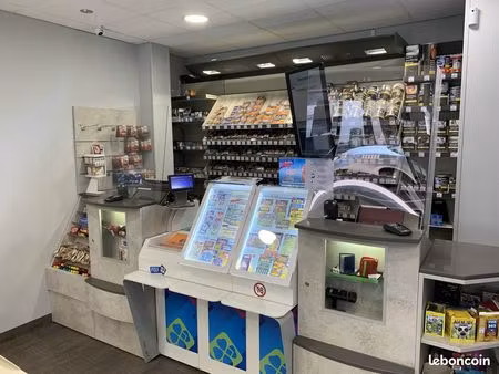 bureau de tabac / presse / loto