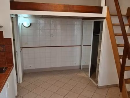 studio rénové 14m² (+ mezzanine 7m²) – métro bastille – calme sur cour