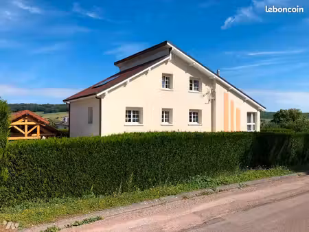 maison 7 pièces 267 m²