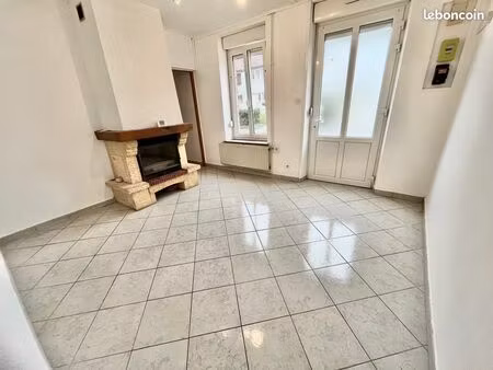 location maison de ville