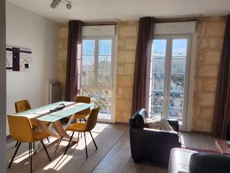 magnifique duplex- avenue thiers / stalingrad dans un immeuble rénové en pierre