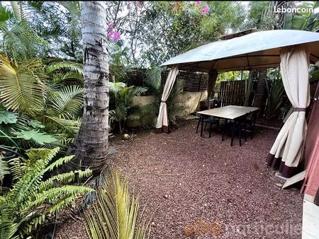 appartement t2 meublé avec jardin et parking proximité lagon