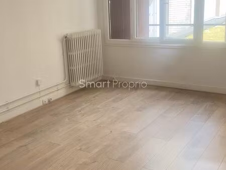 studio 1 pièce 35 m²