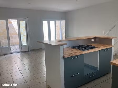 appartement duplex de 104m2 sur cour privative au calme