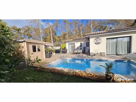 maison contemporaine avec piscine