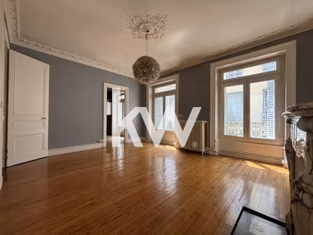 appartement t2 de 66 4 m² - saint-étienne hyper-centre