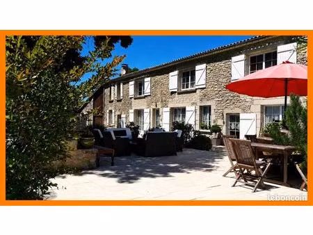 propriété 16 pièces 400 m²