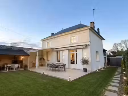 vente maison 6 pièces 180 m² à la vergne (17400)  235 000 €