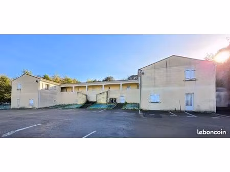 studio 1 pièce 25 m²