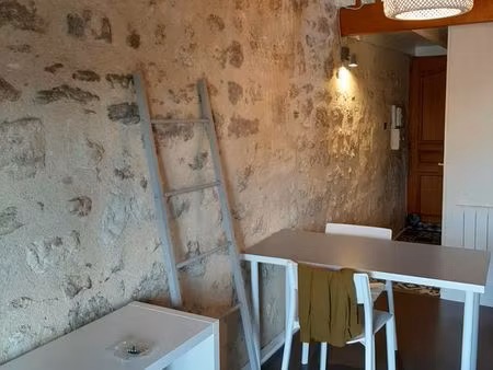charmant studio proche la victoire