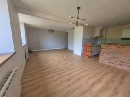 location appartement 3 pièces à hédé-bazouges (35630) : à louer 3 pièces / 57m² hédé-bazou