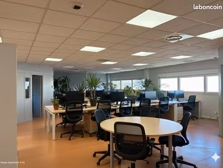 location open-space 160m2 avec 2 bureaux privatifs