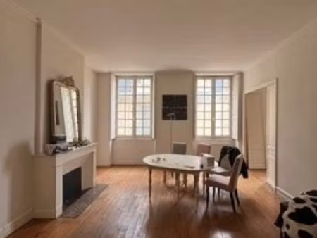 appartement 2 pièces 83 m²