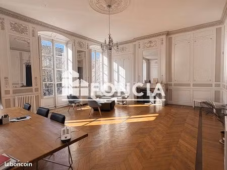 local commercial 140 m²