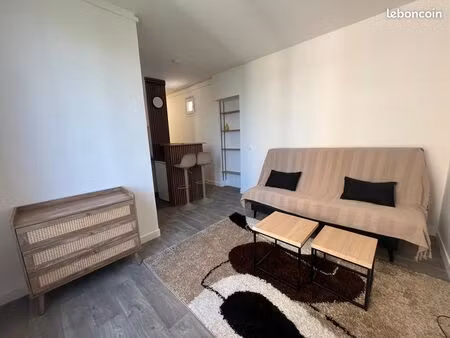 studio 1 pièce 25 m²