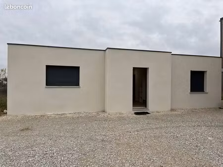 loue maison t3 70m2