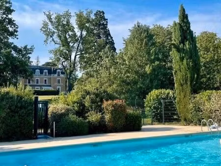 grand t3 dans résidence piscine