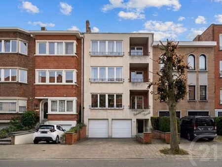 appartement à louer avec terrasse et jardin   auderghem (vbe39520)