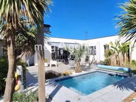 vente maison piscine aux sables-d'olonne (85100) : à vendre piscine / 134m² les sables-d'o