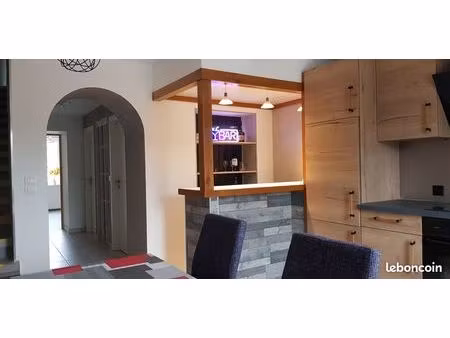 appartement de 84m2 dans maison de village