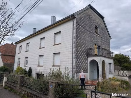 immeuble à rénover | maison 6p + 2 appt 3p | grand terrain (5 000m²)