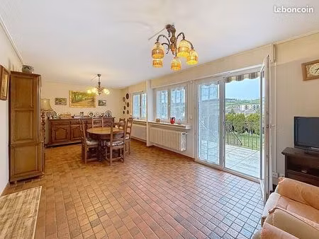 maison 6 pièces 84 m²