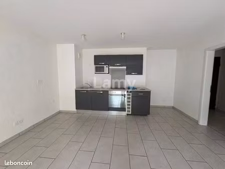 appartement 3 pièces 61 m²