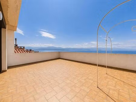 a vendre f5 vue mer ajaccio trottel