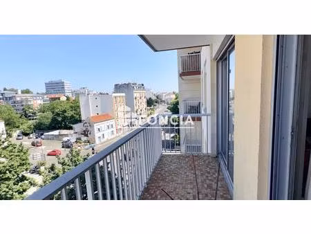 rosny-sous-bois  appartement familial 5 pièces avec balcon filant  2 box et 2 caves