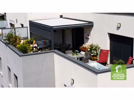 appartement t4 haut de gamme avec terrasse  jacuzzi  double garage et cave à vendre à tign