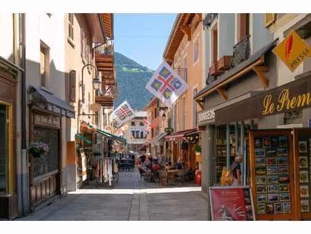 vente commerce 103 m² bourg-saint-maurice (73700)