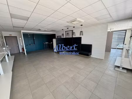 local commercial la seyne sur mer 115.66 m2