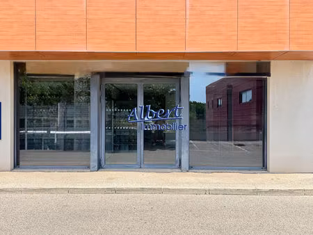 local commercial la seyne sur mer 115.66 m2