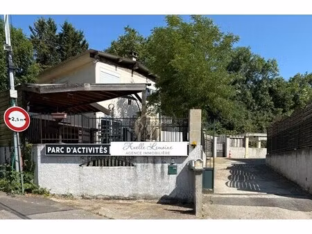 vente local d’activités saint-genis-laval 69230 9m² à 319m²