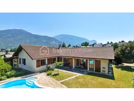 maison de 115 m² à challes-les-eaux