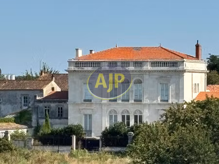 demeure 'château du xix -ème'