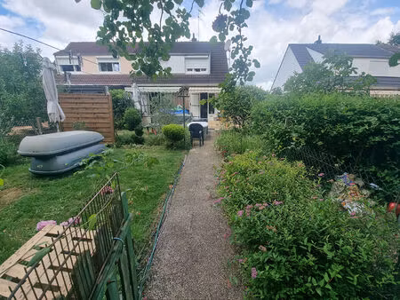 a vendre maison à fourchambault  3 chambres  garage  jardin.