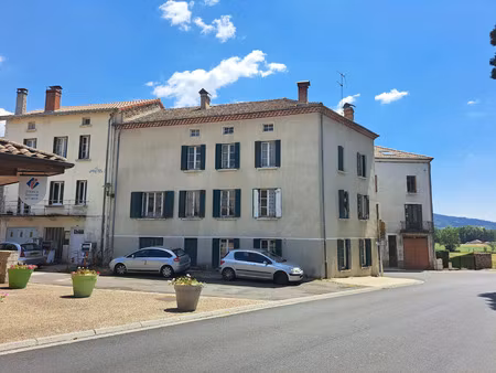 vente maison 10 pièces 207 m² saint-anthème (63660)