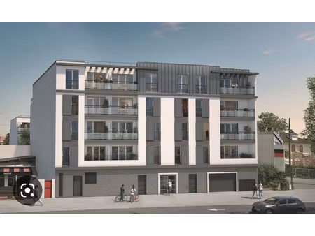 f2 balcon parking