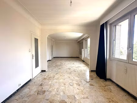 lumineux t4/t5 de 91 m² en plein coeur de dijon (secteur godrans / république)