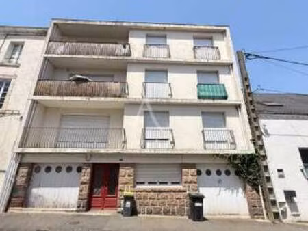 vente immeuble à la roche-sur-yon le bourg sous la roche (85000) : à vendre / 222m² la roc