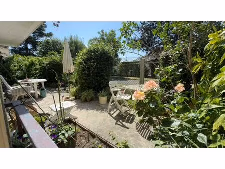 appartement f4 de 77 m² avec jardin au cœur du centre de neuilly plaisance