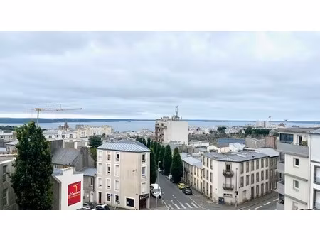 a vendre  brest  centre/jaures  studio  vue mer