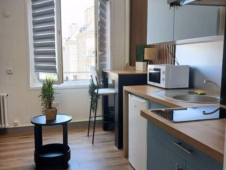 à louer - studio meublé - refait a neuf