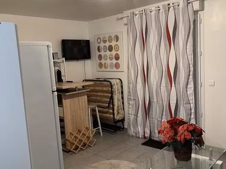 studio / 23m² / villejuif louis aragon (ligne 7)