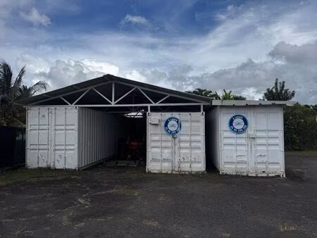 à louer – box de 28 m² (40 pieds) – za madibou – les trois-îlets