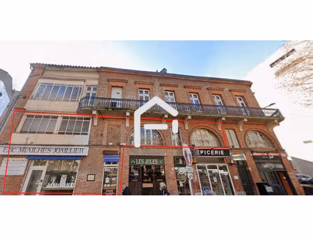 a louer : local commercial de 70m² en duplex avec vitrine