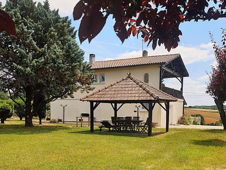 maison à vendre chalais 6 pièce(s) 146m2 211 000€