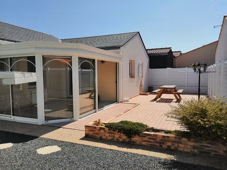 une maison d'habitation de plain-pied  4 pièces à challans.