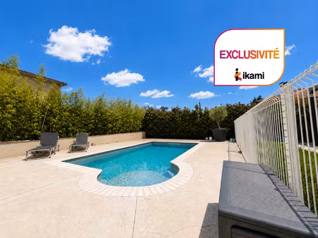 maison 6 pièces avec terrasse  piscine et poolhouse à deux p